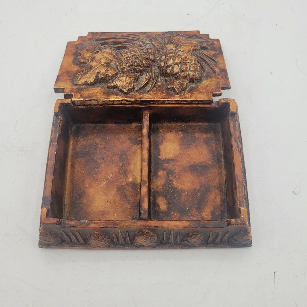 VTG Cast Resin‎ Brown Rustic Pinecone Leaves Stash Trinket Playing Card Box